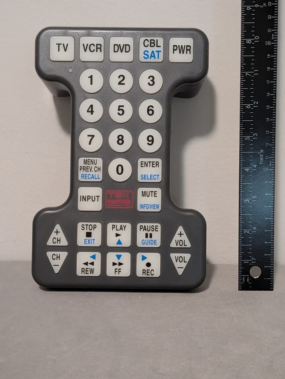 Tek Partner BW-0561-RD Big Button Universal Remote Control - Tested Lights Up